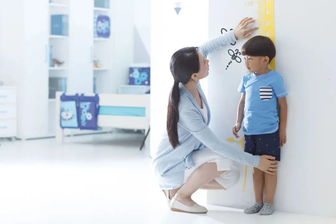 “妈妈，我可以喝可乐吗？”家长的第一句话很重要……
